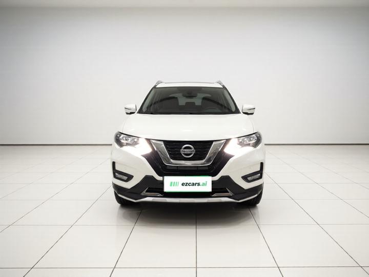X-Trail 2017 2.0L CVT Comfort 2WD photo 2