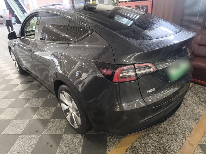 Model Y 2022 RWD photo 4