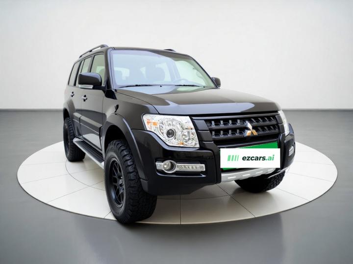 Pajero Parallel Import V97 3.8L 5-Door GLS photo 3