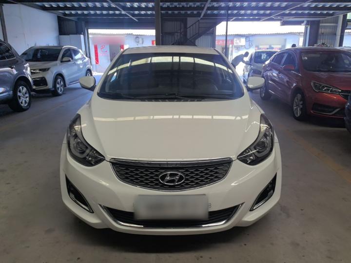 Elantra 2016 1.6L AT Smart photo 2