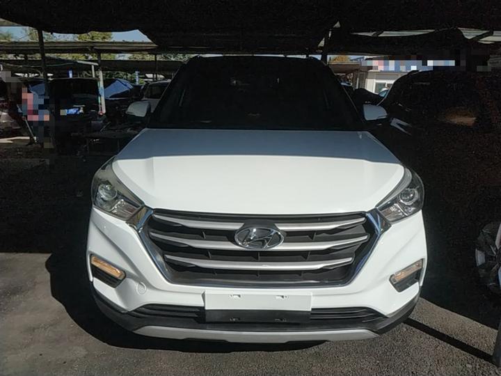 ix25 2017 1.6L AT Smart photo 2