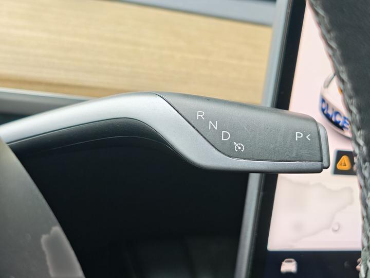 Model Y 2021 Standard Range RWD photo 5