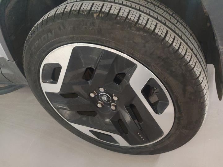 Defender EV 2022 110 P400e photo 8