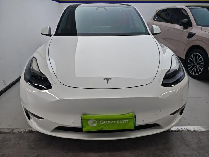 Model Y 2021 Long Range AWD photo 2