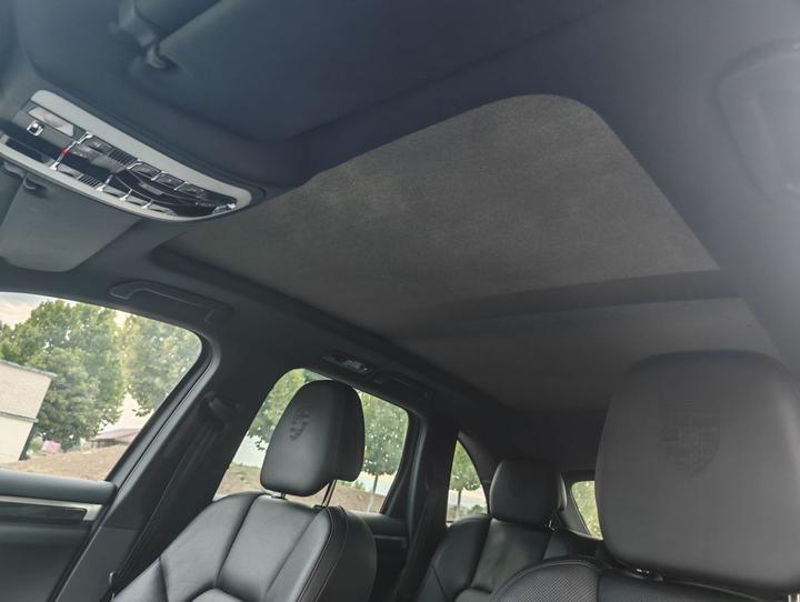 2014 Cayenne Platinum Edition 3.0T photo 8
