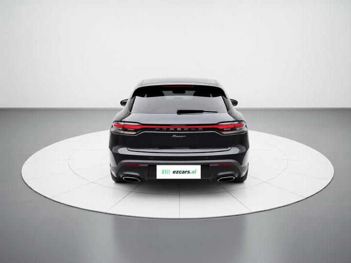 2022 Macan 2.0T photo 5
