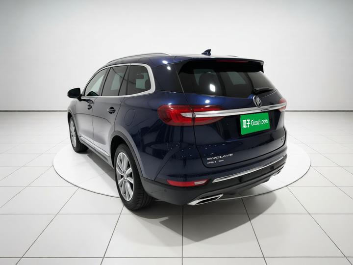 2020 28T AWD Flagship photo 4