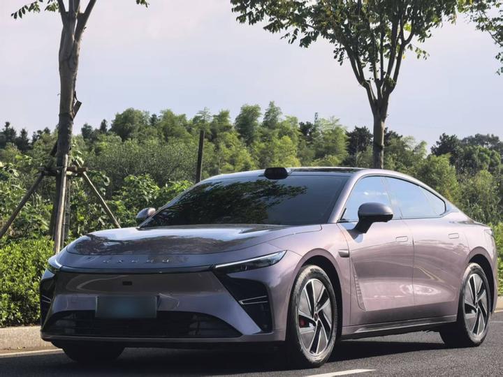 Sterra ES 2025 EREV Max