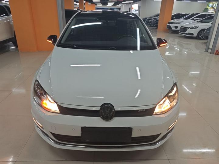 Golf 2017 230TSI AT Comfort Anniversary Edition photo 2