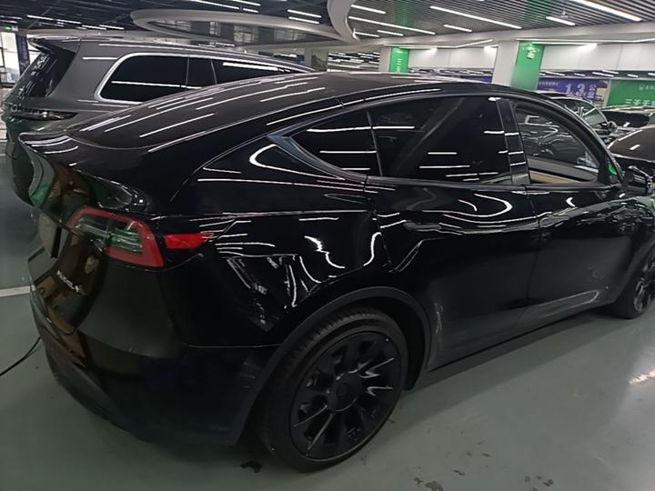 Model Y 2022 RWD photo 4