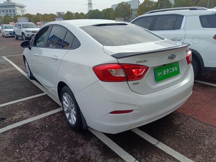 2018 Facelift 320 AT photo 4