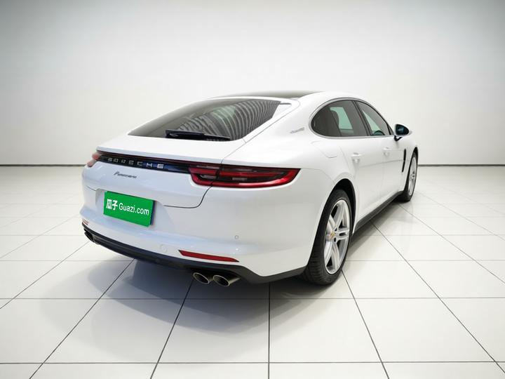 2017 Panamera Executive Extended 3.0T photo 6