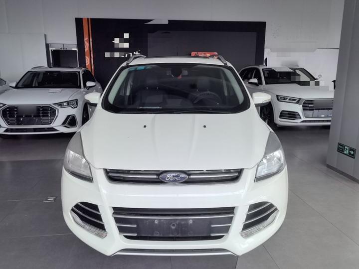 Kuga 2015 1.5L GTDi AWD Elite photo 2