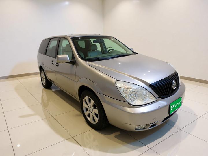 GL8 2014 2.4L Classic photo 3