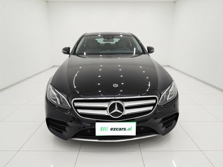 E-Class 2017 E 300 L Sport Luxury photo 2