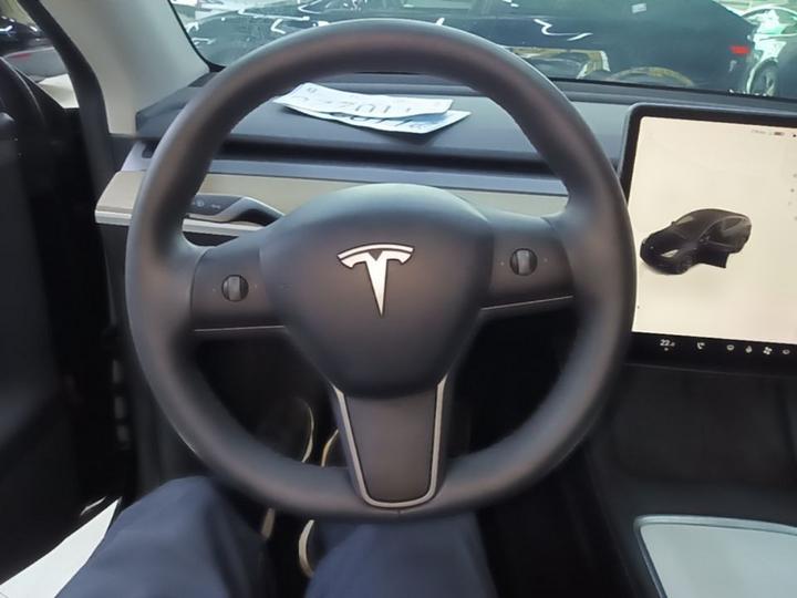 Model Y 2022 RWD photo 6