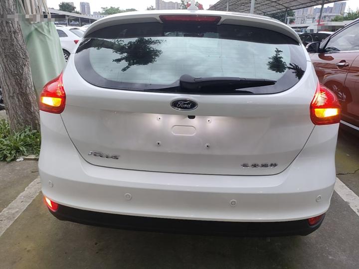 Focus 2020 Hatchback Classic 1.5L AT photo 3