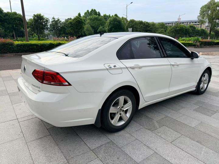 Lamando 2018 230TSI DSG photo 4