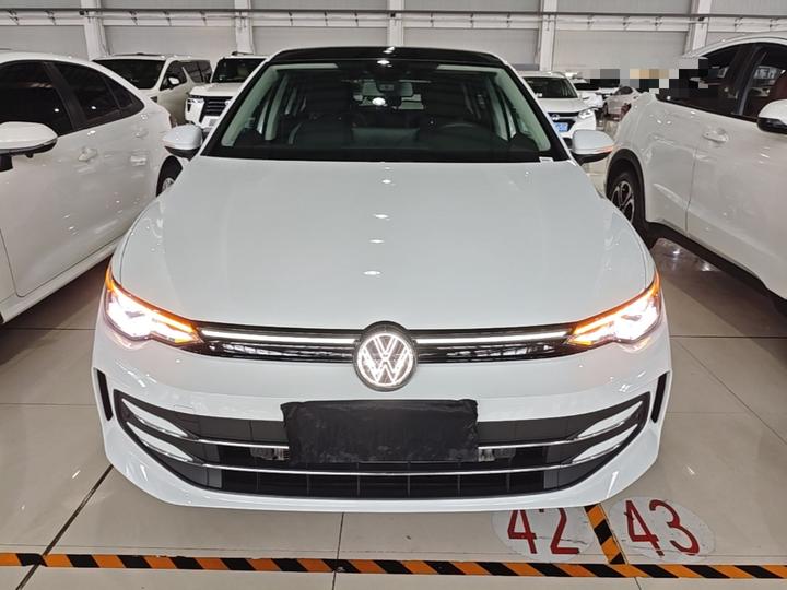 Golf 2025 300TSI Pro photo 2