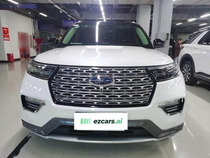 Explorer 2020 EcoBoost 285 AWD Titanium 7-Seater photo 2