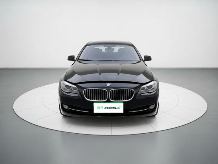 5 Series 2011 523Li Luxury photo 2