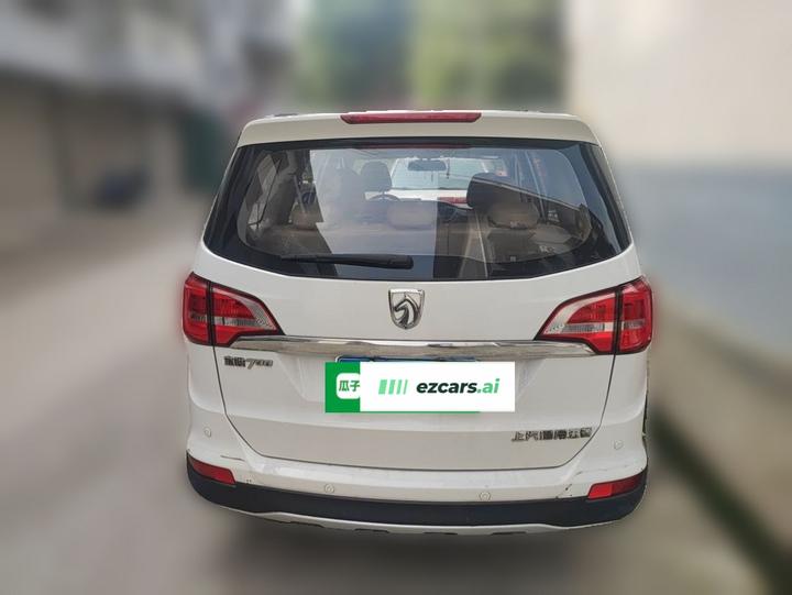 730 2016 1.5L MT Luxury 7-Seater photo 5