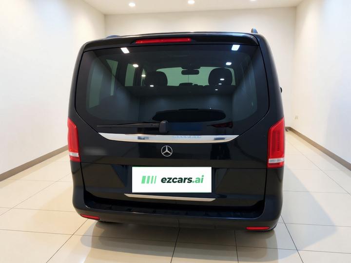 V-Class 2022 V 260 L Long Wheelbase Premium photo 5