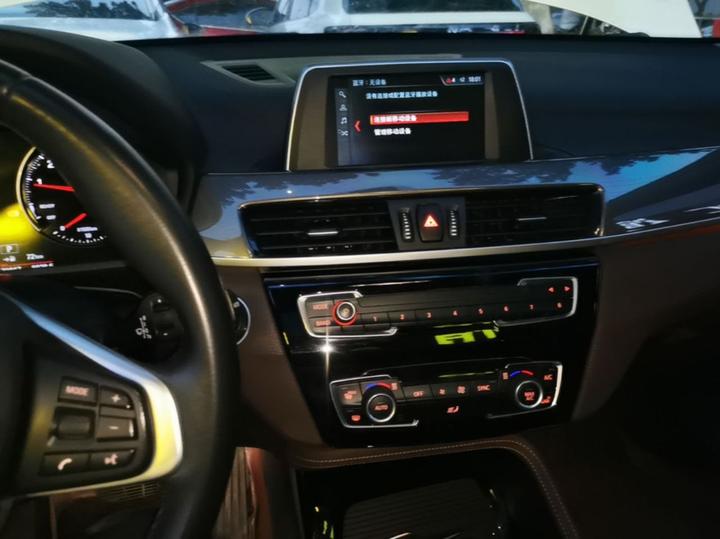 X1 2019 sDrive18Li Exclusive photo 8