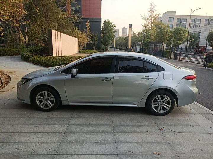 Levin 2019 185T CVT Luxury China VI photo 4