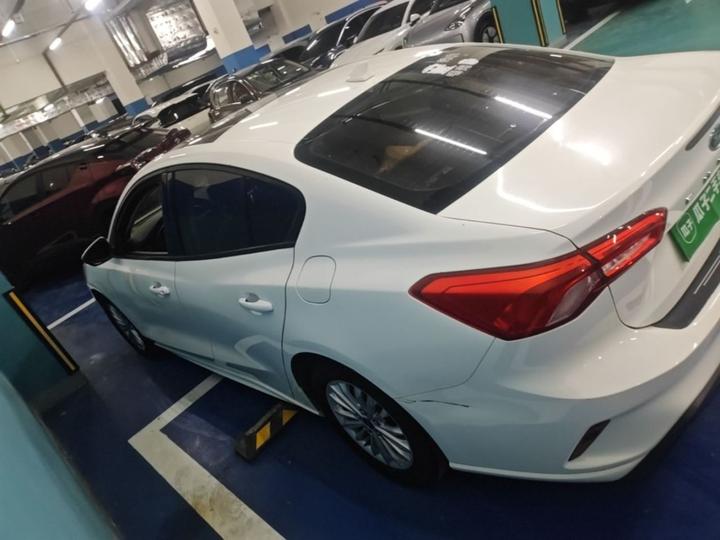 Focus 2020 Sedan EcoBoost 180 AT photo 3