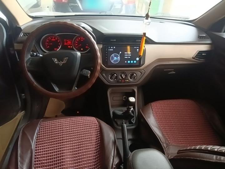 Wuling Hongguang 2019 1.5L S Standard China VI LAR photo 5