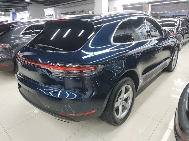 2018 Macan 2.0T photo 4
