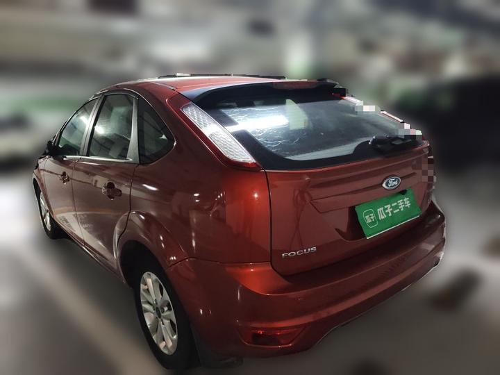Focus 2013 Hatchback Classic 1.8L AT photo 4