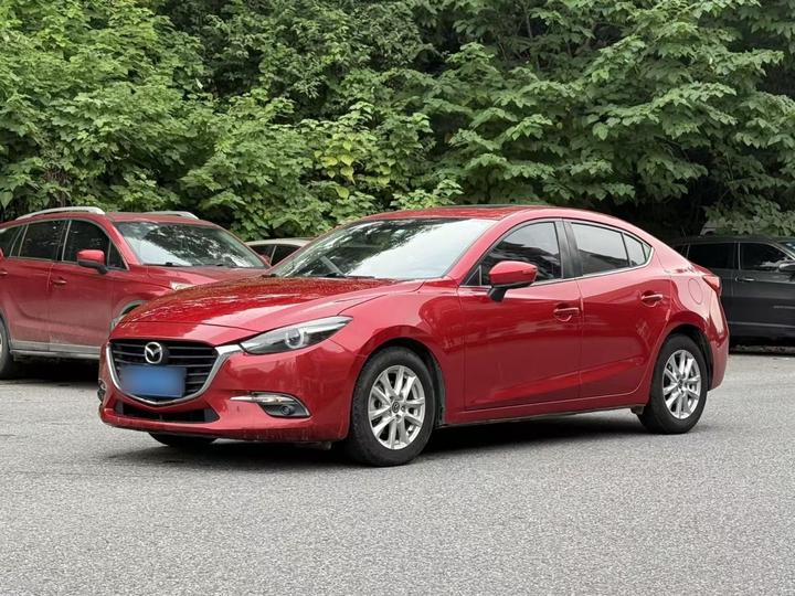3 Axela 2017 Sedan 1.5L AT Luxury China V