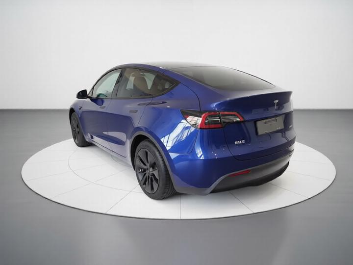 Model Y 2022 Facelift RWD photo 4