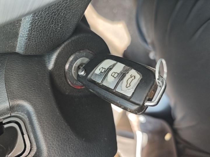 Vision 2018 1.5L MT photo 8
