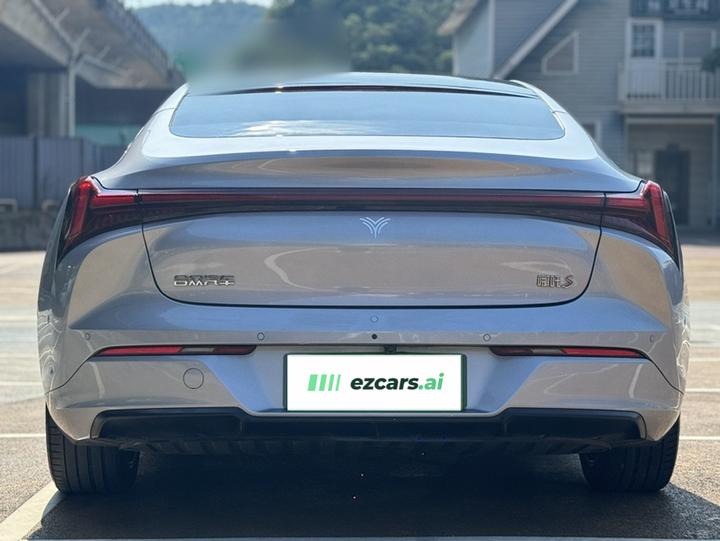 Neta S 2022 EV 715km RWD photo 3