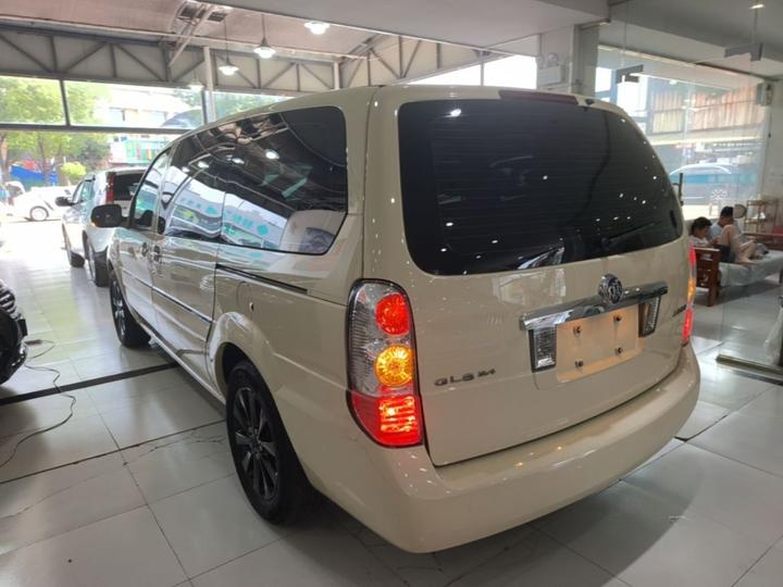 GL8 2014 2.4L Classic photo 4