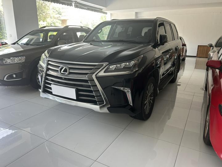 LX 2019 570 Luxury