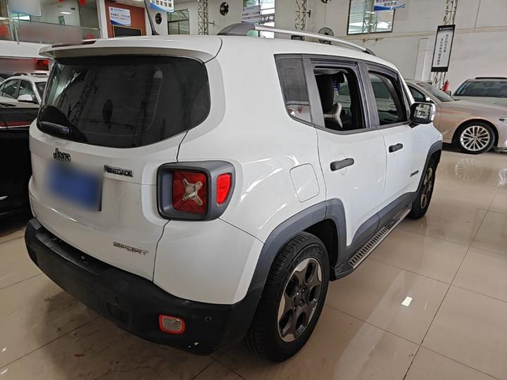 Renegade 2016 1.4T AT photo 4
