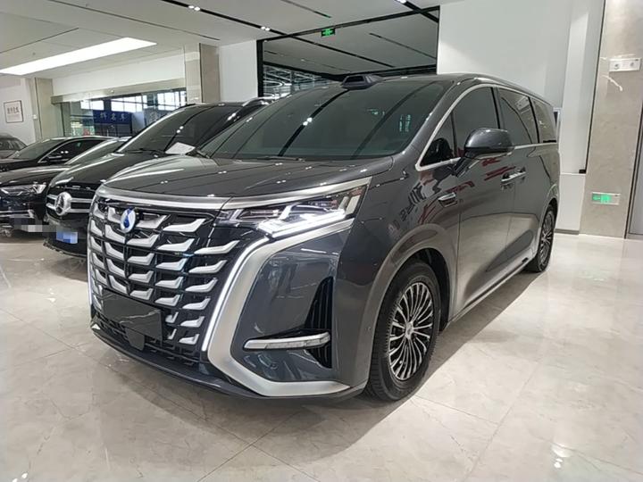 D9 2025 DM-i ADAS 1020 AWD Noble