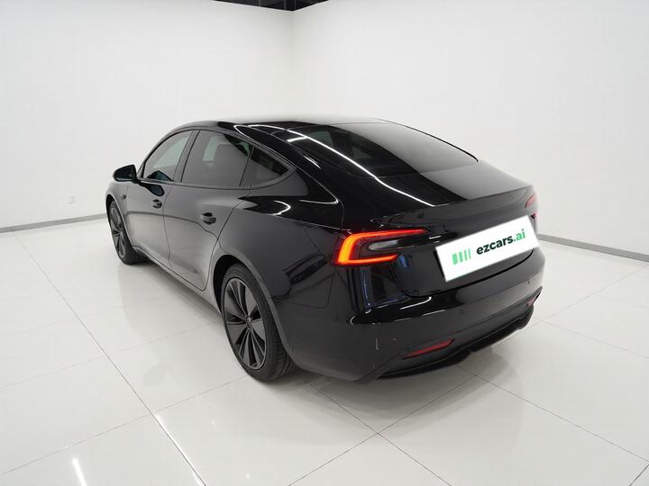 Model 3 2023 RWD photo 4