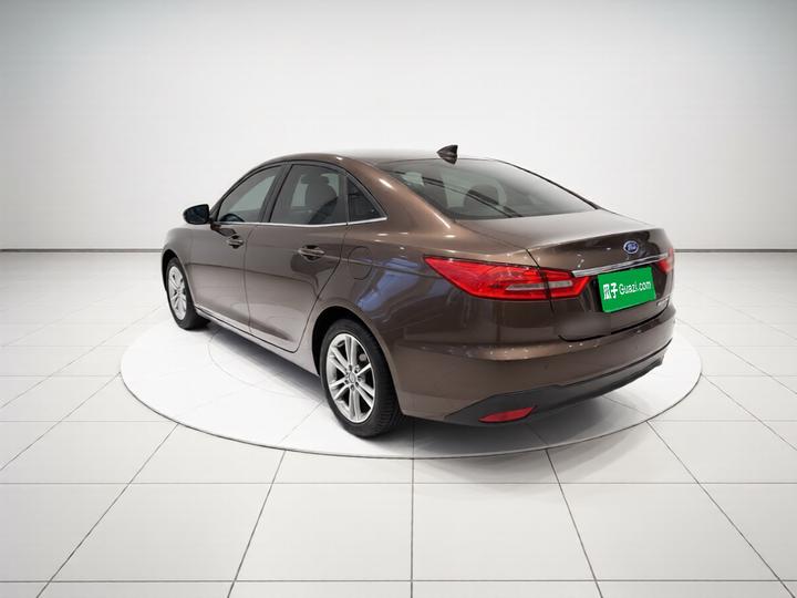 Escort 2019 Facelift 1.5L AT China VI photo 4