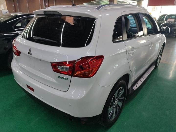 ASX 2018 2.0L CVT RWD Exclusive photo 4