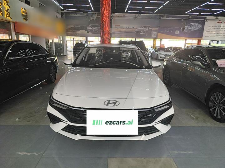 Elantra 2023 1.5L CVT LUX Premium photo 2