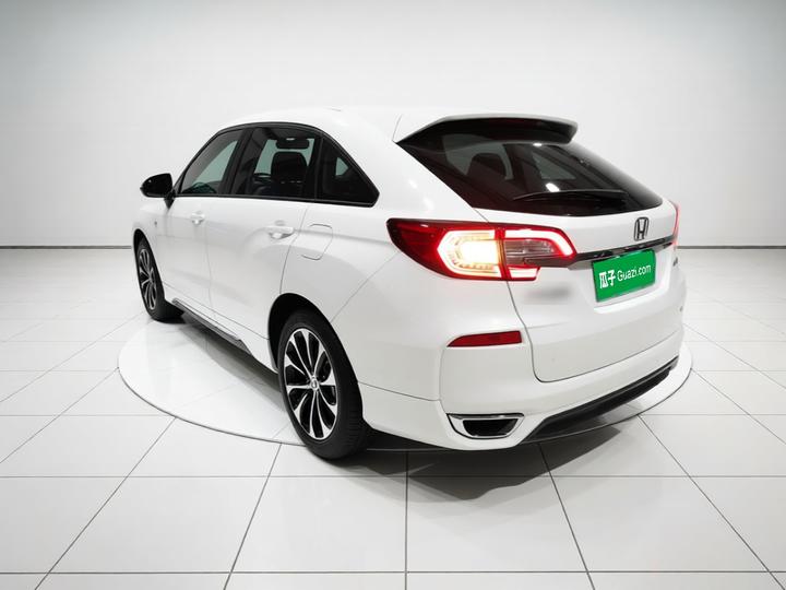 Avancier 2017 240TURBO RWD Luxury photo 4