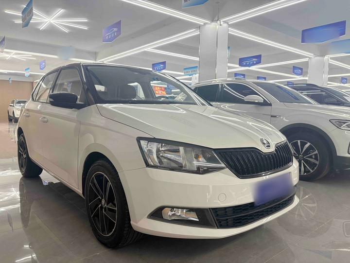 Fabia 2017 1.6L AT photo 3