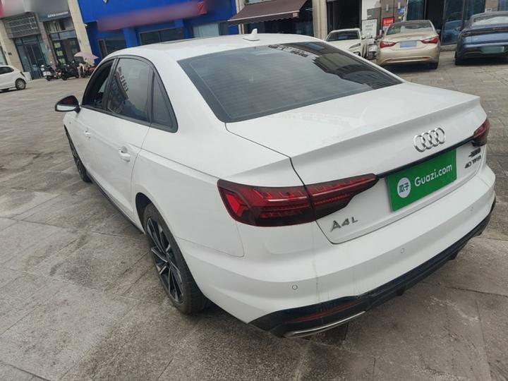 A4L 2023 40 TFSI Luxury Dynamic photo 4
