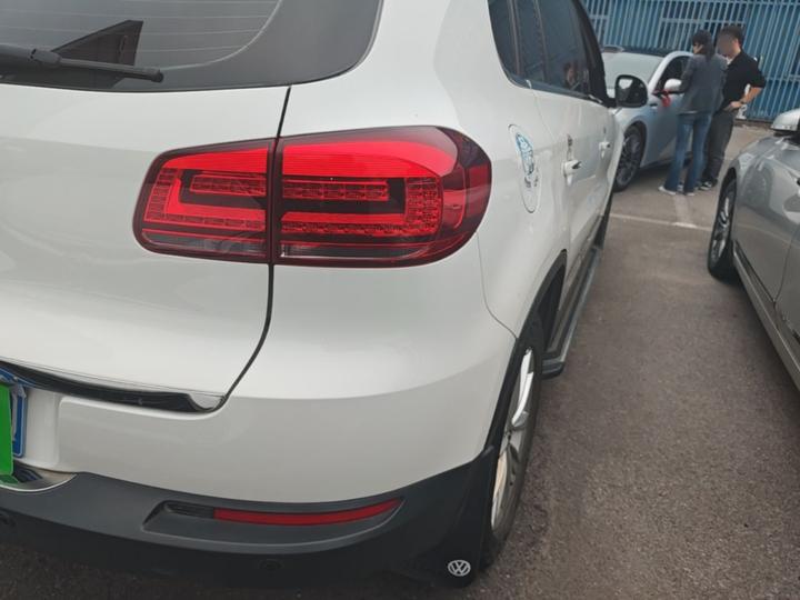 Tiguan 2017 300TSI AT RWD photo 7
