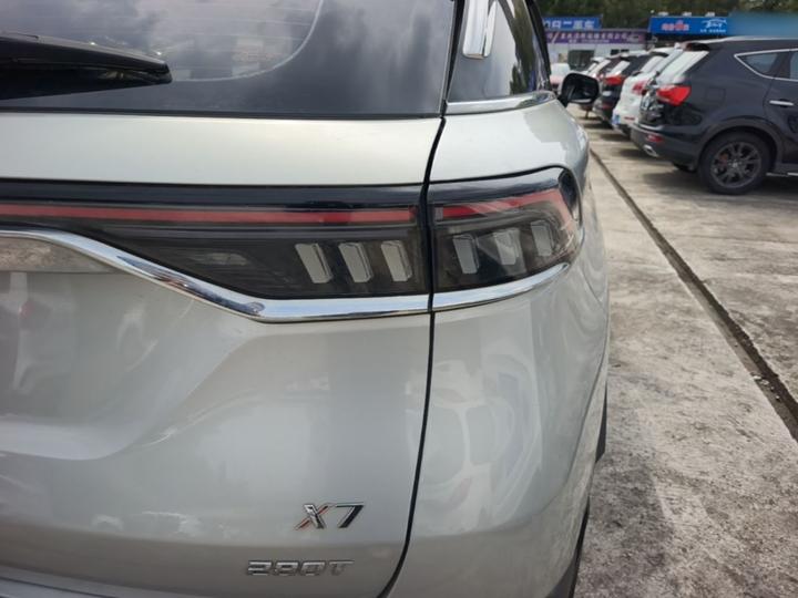 BAIC X7 2022 1.5TD DCT photo 7
